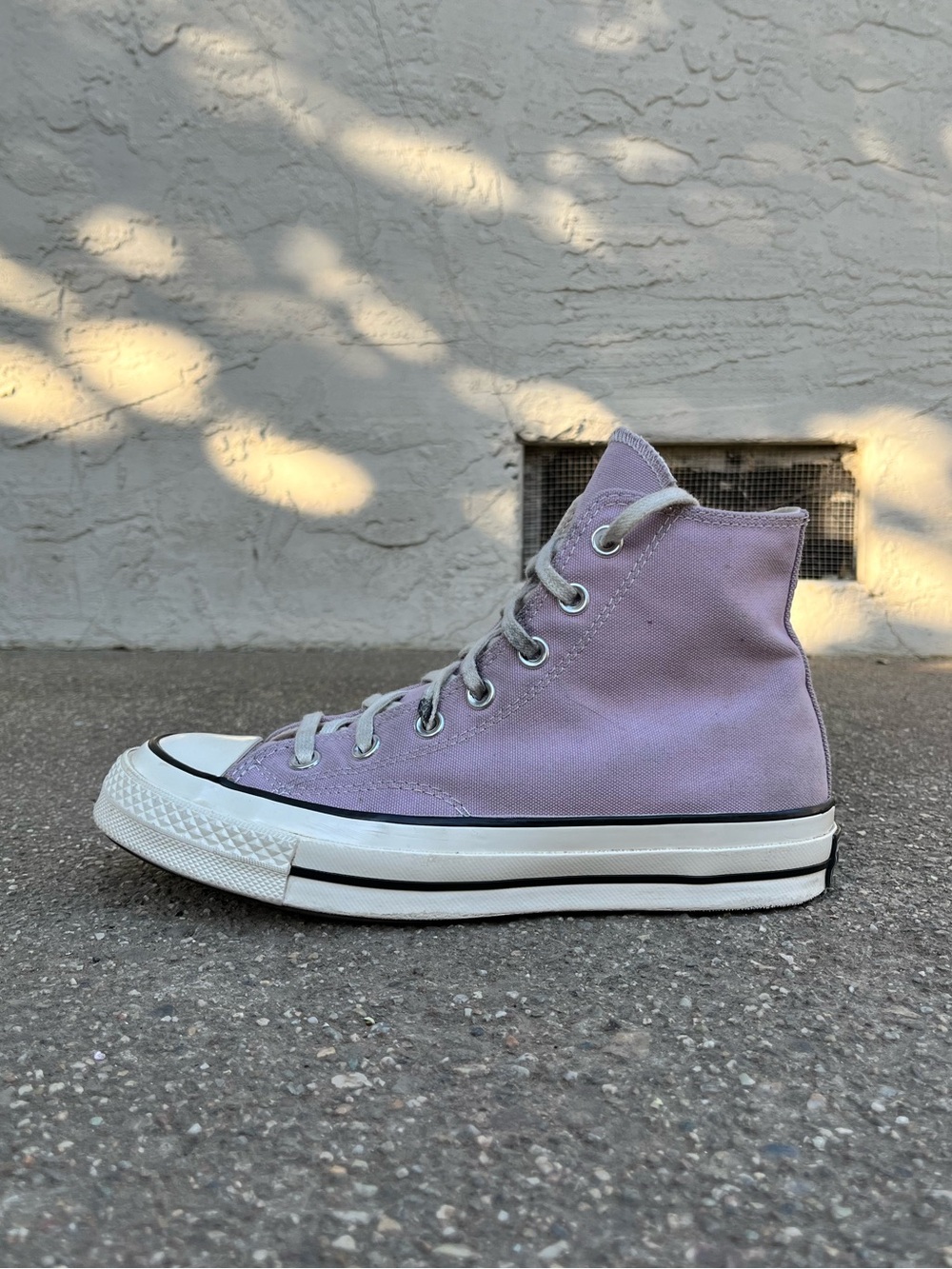 Converse Chuck 70 High Top Himalayan Salt Sneakers Women’s 8 - Picture 4 of 10